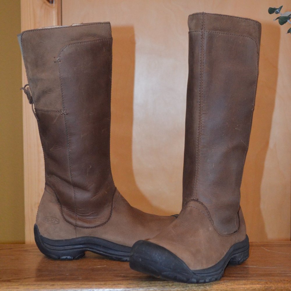 KEEN Shelby tall leather boots, brown, size 6.5
